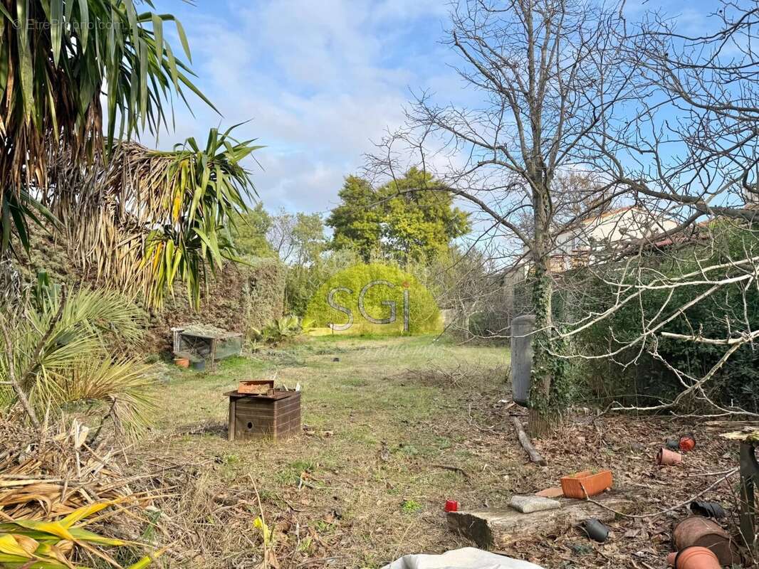 Maison à VILLELONGUE-DELS-MONTS