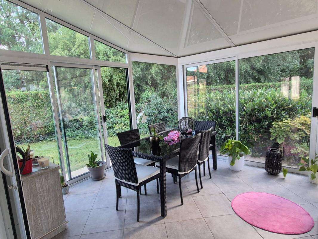 Maison à SAINT-DENIS-DE-L&#039;HOTEL