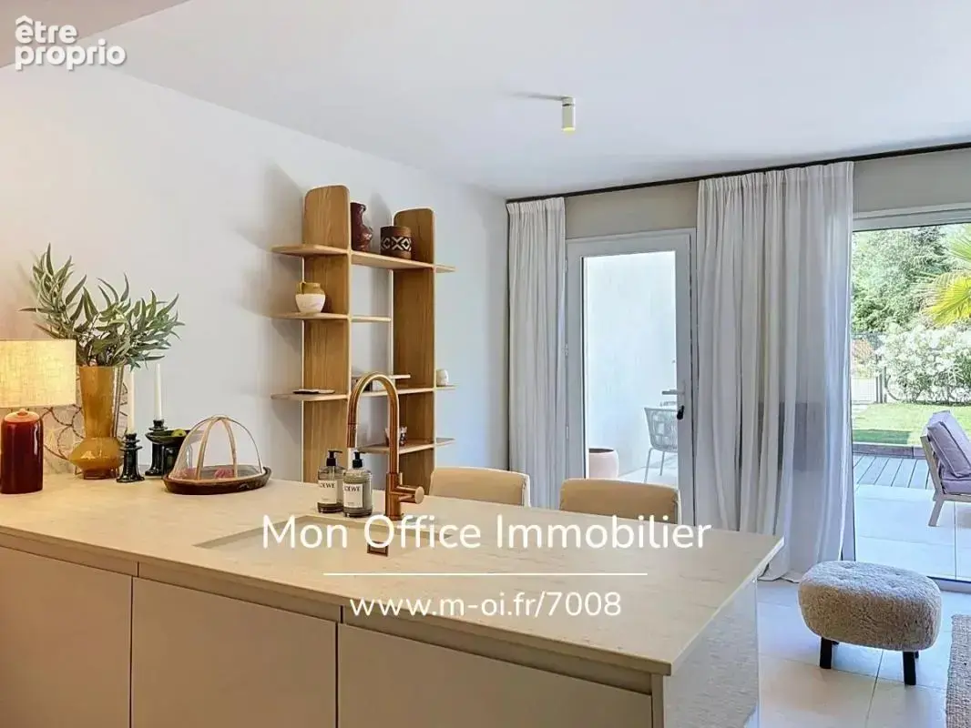 Référence : 7008-les - duplex t3 rénové à 100m de la plage à vendre à grimaud beauvallon - photo 10