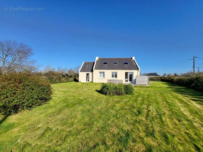 Maison à CAMARET-SUR-MER