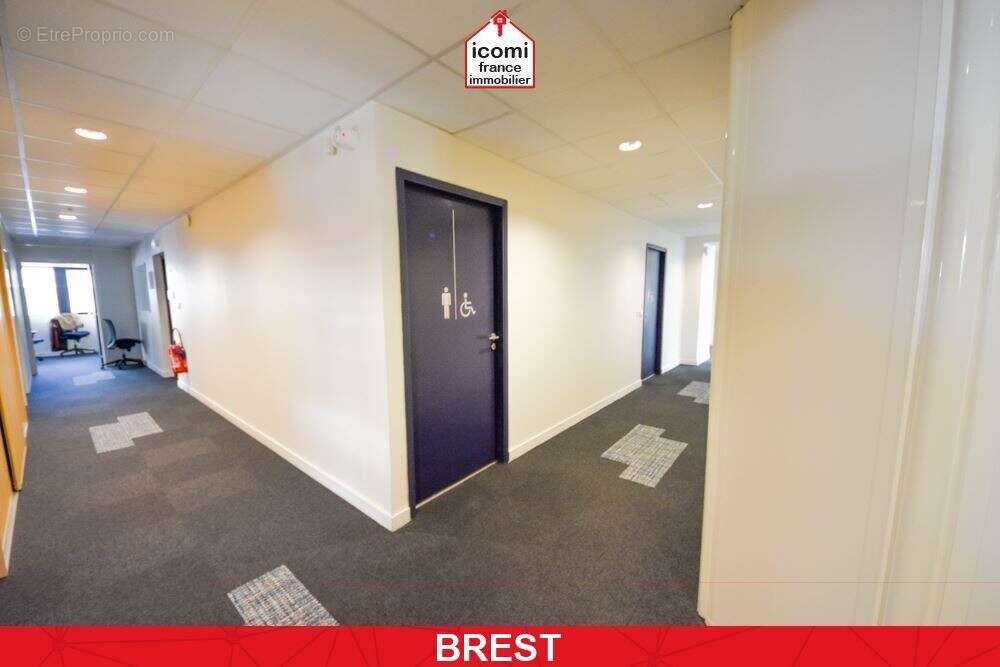 Finistere - brest (29200) - a vendre - locaux disponibles de 462m² pour 2027 - 14 bureaux - 2 salles de reunion - immeuble dalle - photo 9