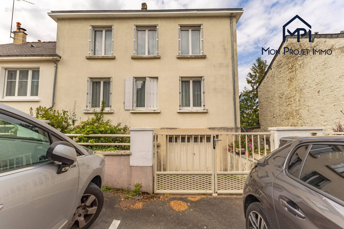 Maison à LAVAL