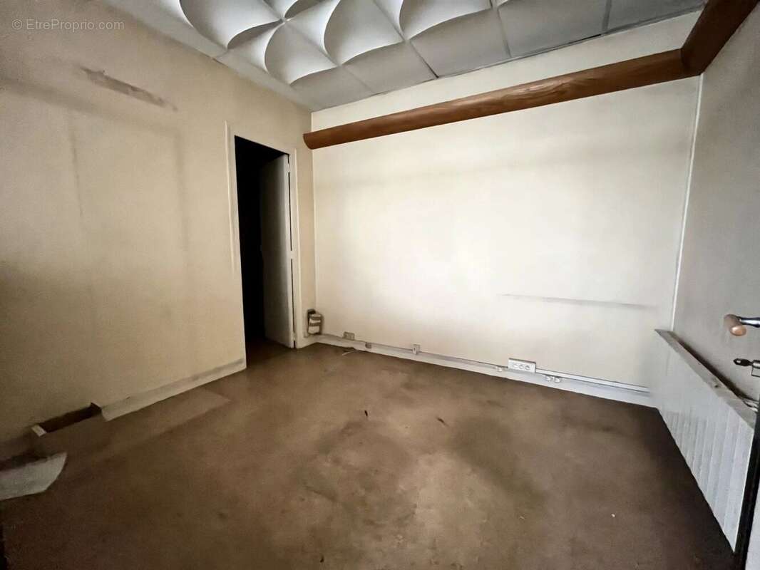 Commerce à PARIS-20E