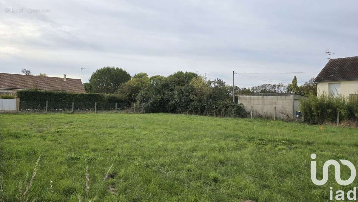 Terrain 588 m² à Pacy-Sur-Eure  - photo 2