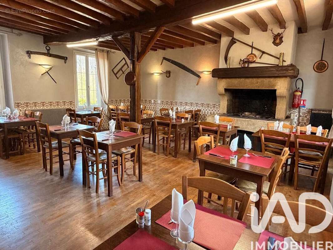 Photo 5 - Commerce à JOUY