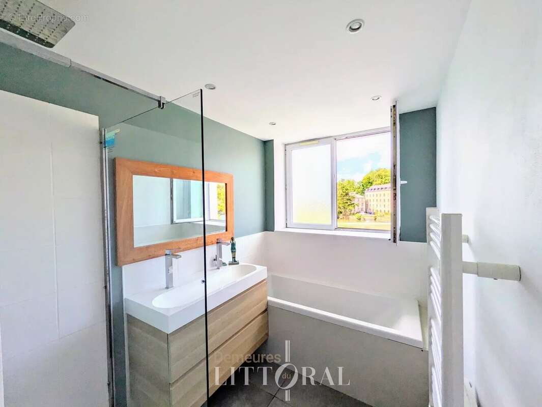 Maison à LOGONNA-DAOULAS