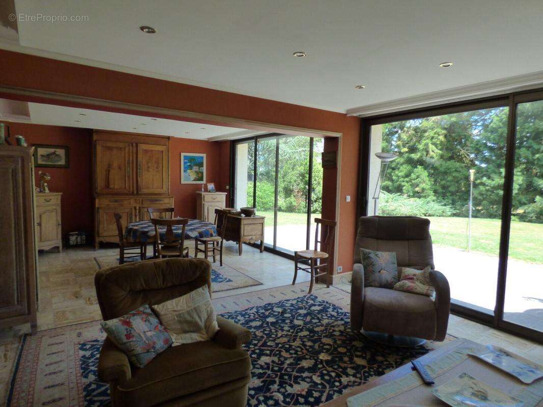 Maison à CHATEAUNEUF-EN-THYMERAIS