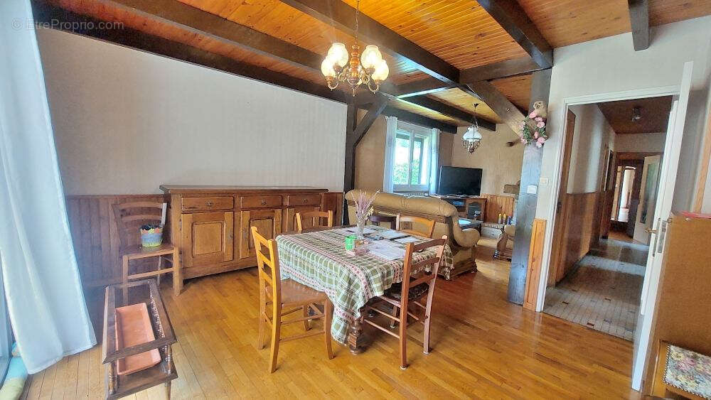 Maison à SAINT-HIPPOLYTE