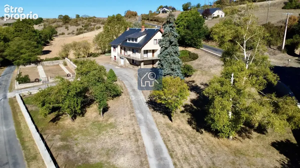 Maison T7 avec terrain et garage - photo 3
