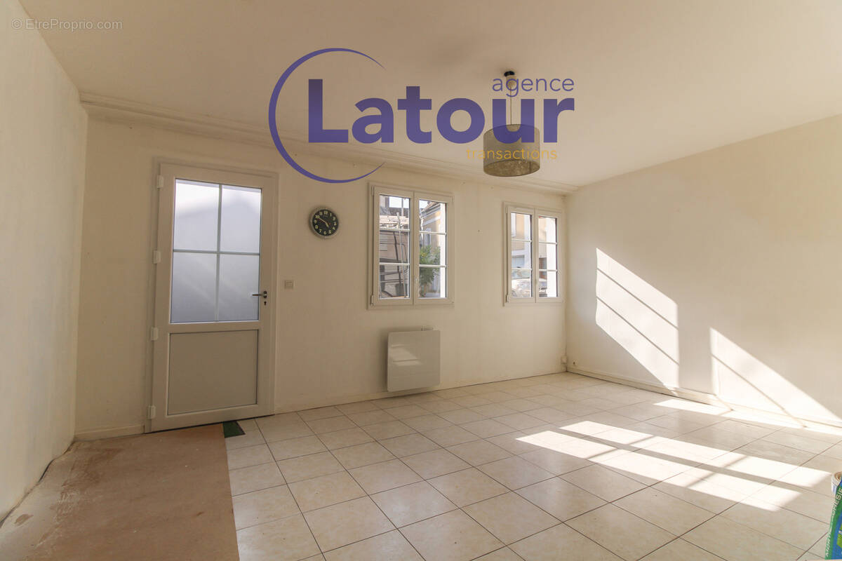Appartement à NONANCOURT