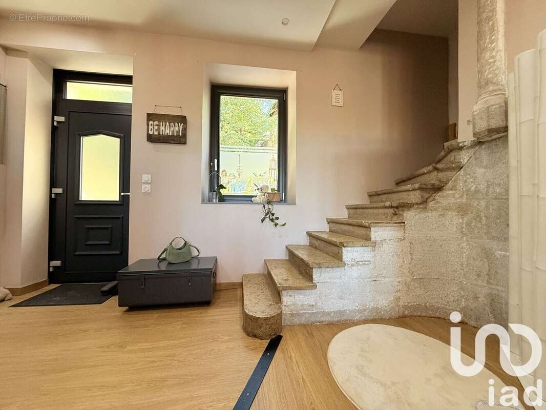 Photo 2 - Maison à NEUVILLE-SUR-AIN