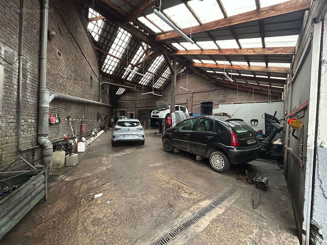 Commerce à SAINT-LEGER-DU-BOURG-DENIS