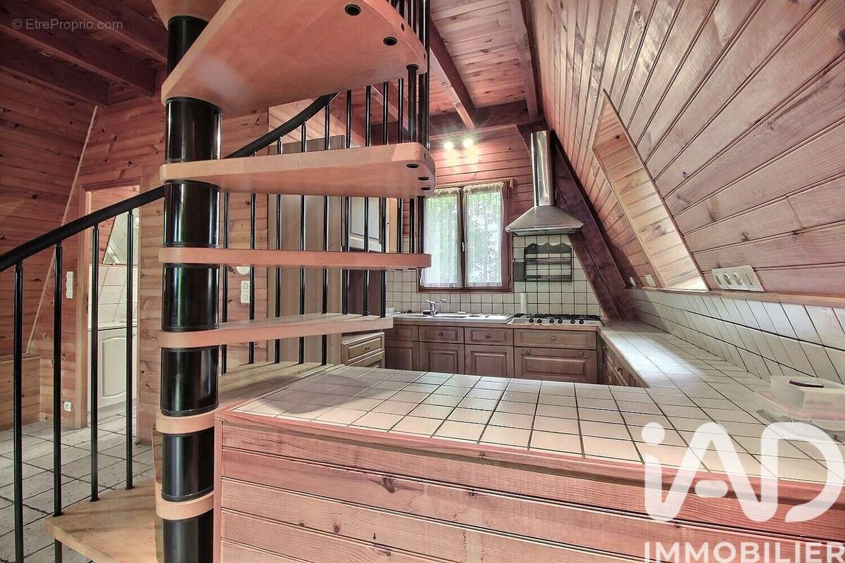 98 m² à Chard  - photo 5