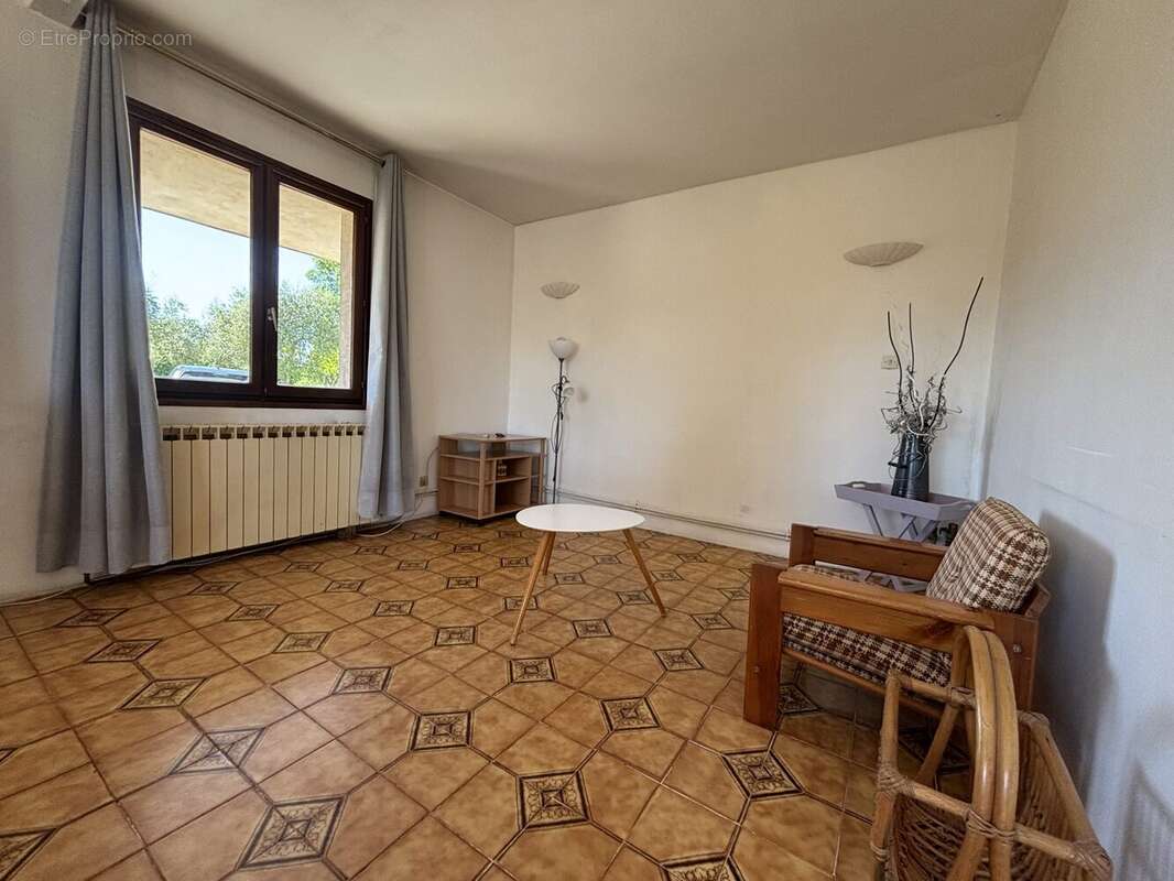 Maison à SAINT-PAUL-LES-ROMANS