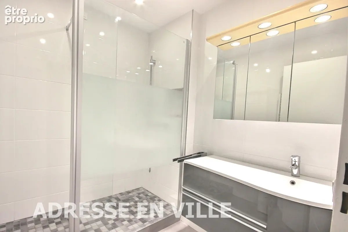 Résidence de seniors, appartement clef en main. - photo 8