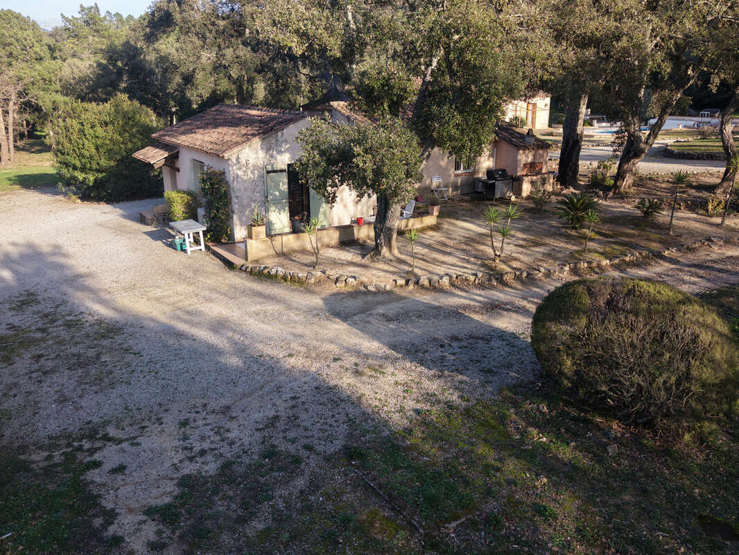 Maison à PLAN-DE-LA-TOUR