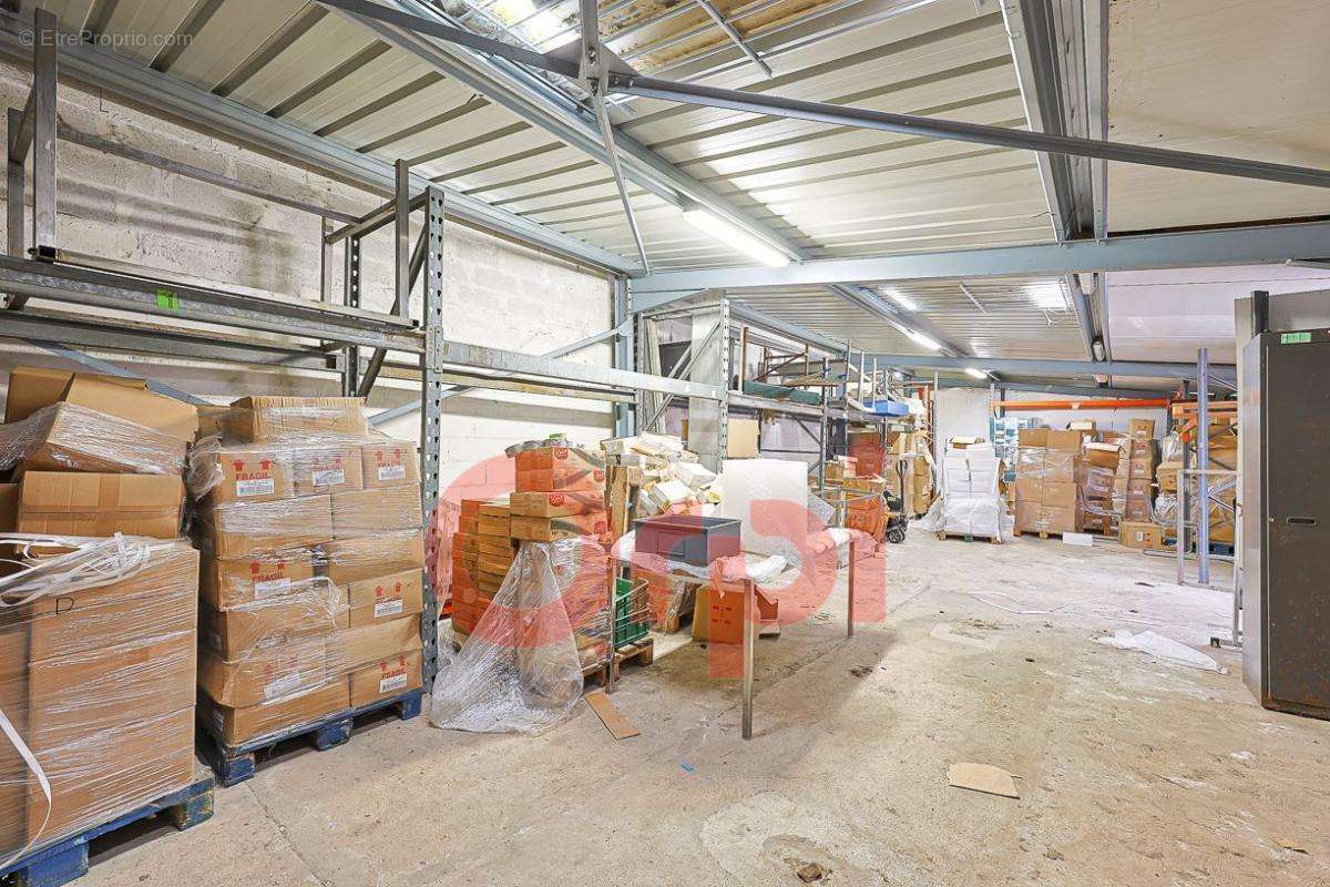 Commerce à IVRY-SUR-SEINE