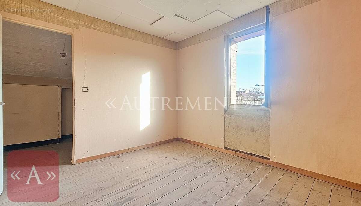 Maison à SAINT-SULPICE