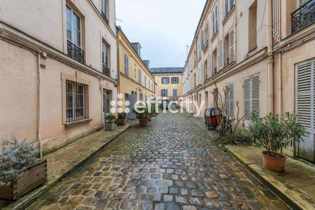 Appartement à VERSAILLES
