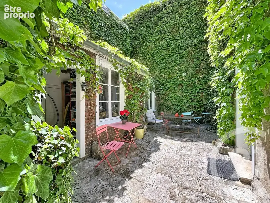 Appartement 7 pièces 200 m² à vendre à Chartres (28000) - photo 2