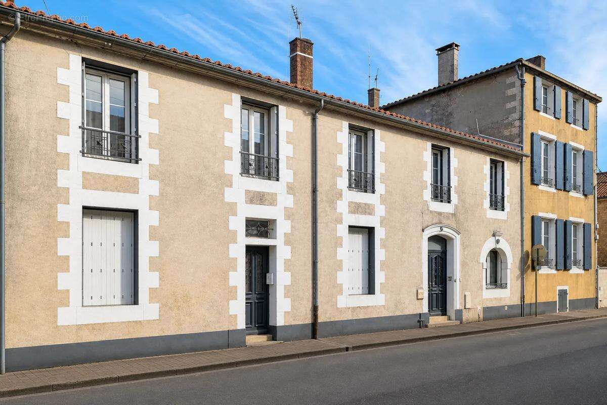 Maison à RUFFEC