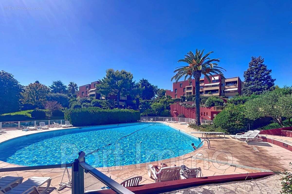 Appartement à VILLENEUVE-LOUBET