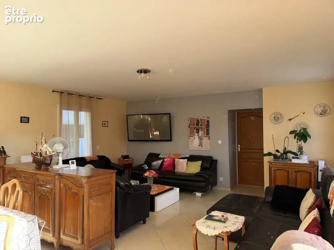 Maison 6 pièces 223 m² à vendre à Beaumont-Le-Roger (27170) - photo 4