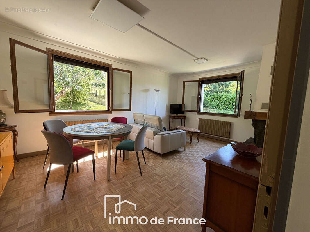 Sur le GR65-Maison T5 avec grand sous-sol-EXCLUSIVITE - photo 5