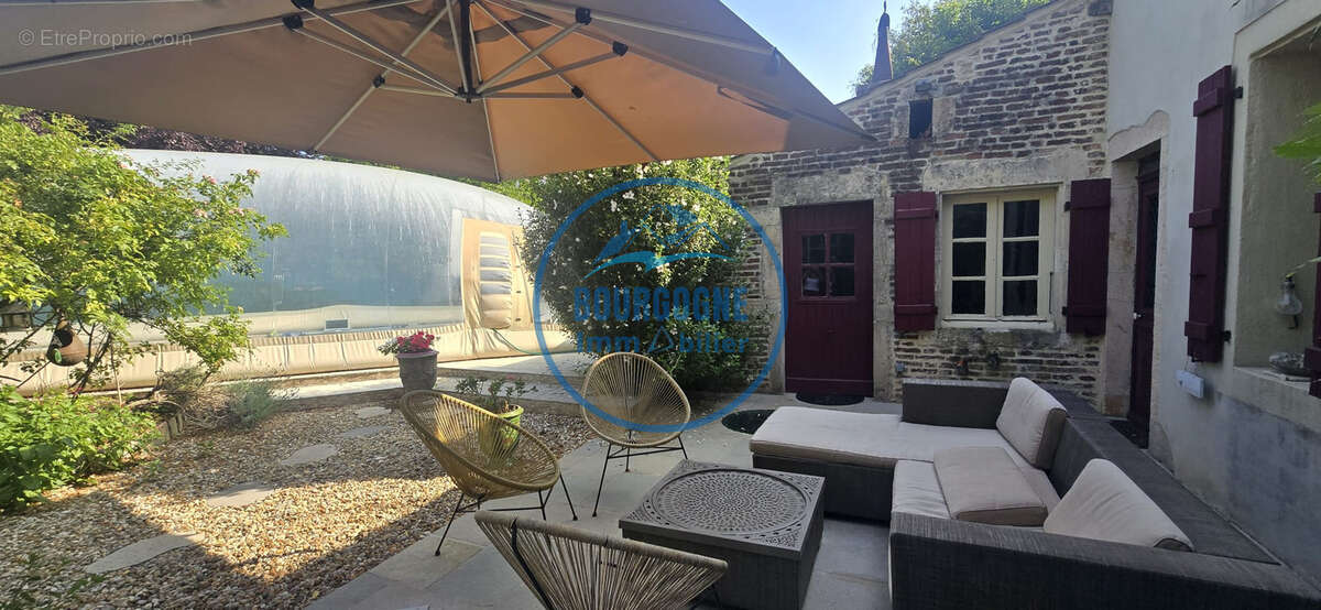 DAMEREY   Superbe propriété bourguignonne de caractère de 330 m2 habitable avec piscine - photo 5