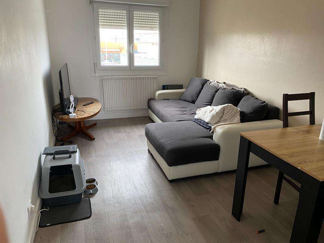 Appartement à FOURCHAMBAULT