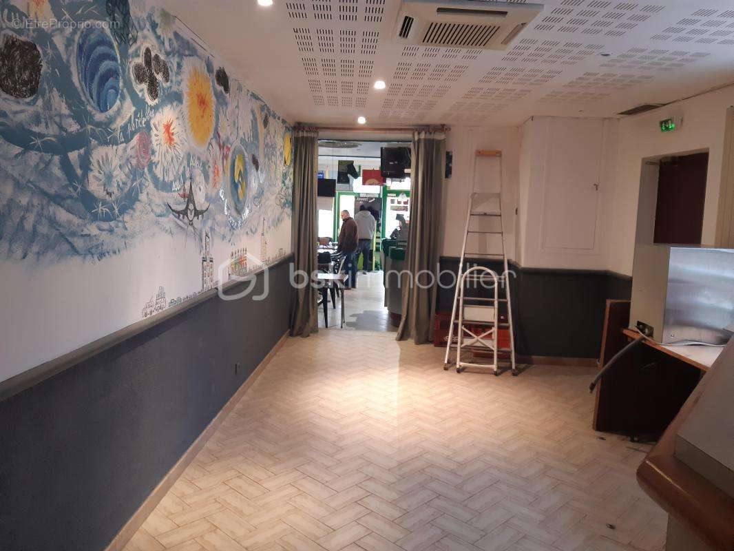 Commerce à LA TOUR-DU-PIN