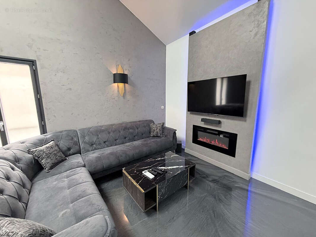 Appartement à CHAMPIGNY-SUR-MARNE