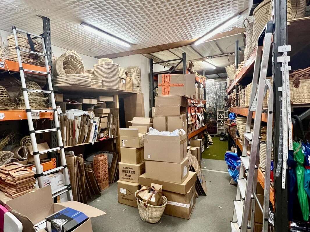 Photo 4 - Commerce à SAINT-JEAN-D&#039;ANGELY