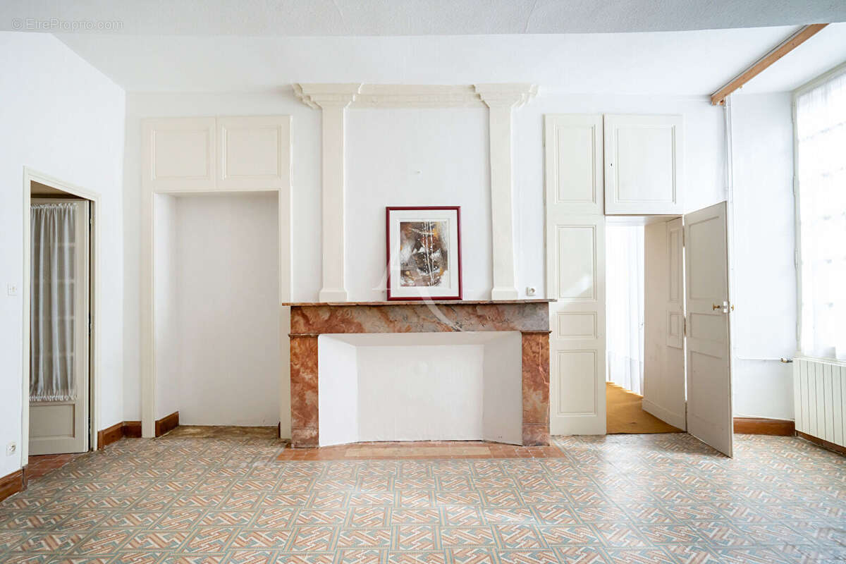 Maison à LE PUY-NOTRE-DAME