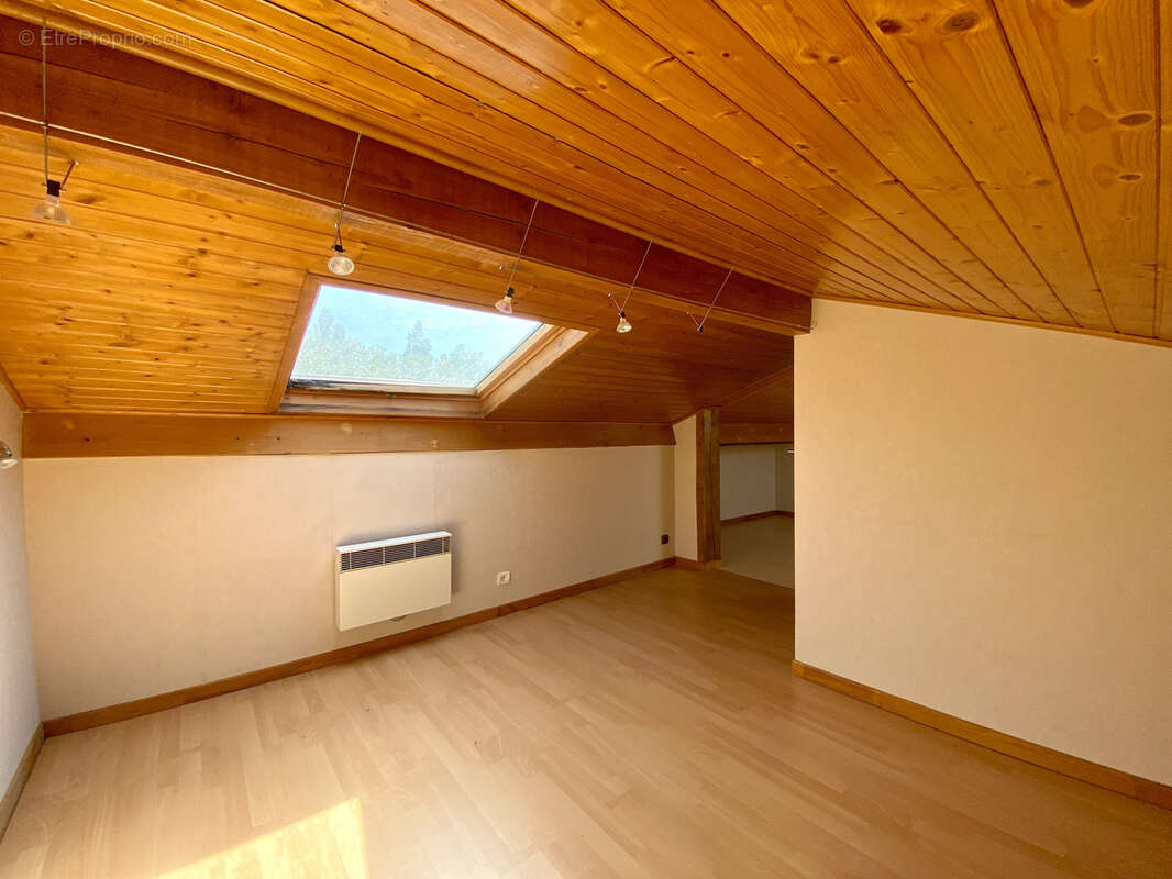Maison à CREPOL