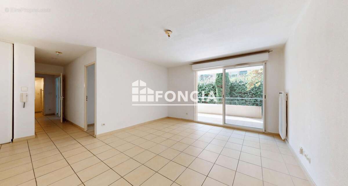 CANET PLAGE – T3 65 m² Rez-de-Jardin – Terrasse – Piscine – Parking Sécurisé – 200 m Plage - photo 4