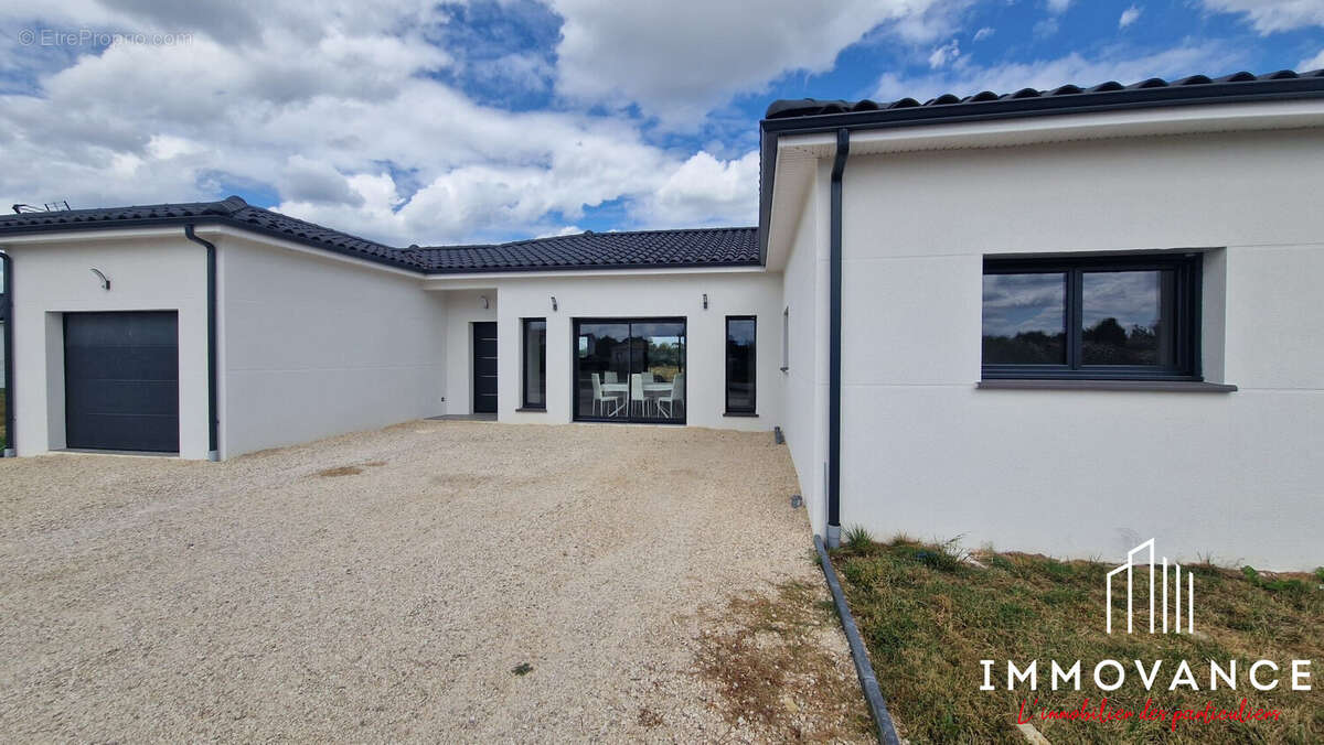 Maison à CASTELSARRASIN