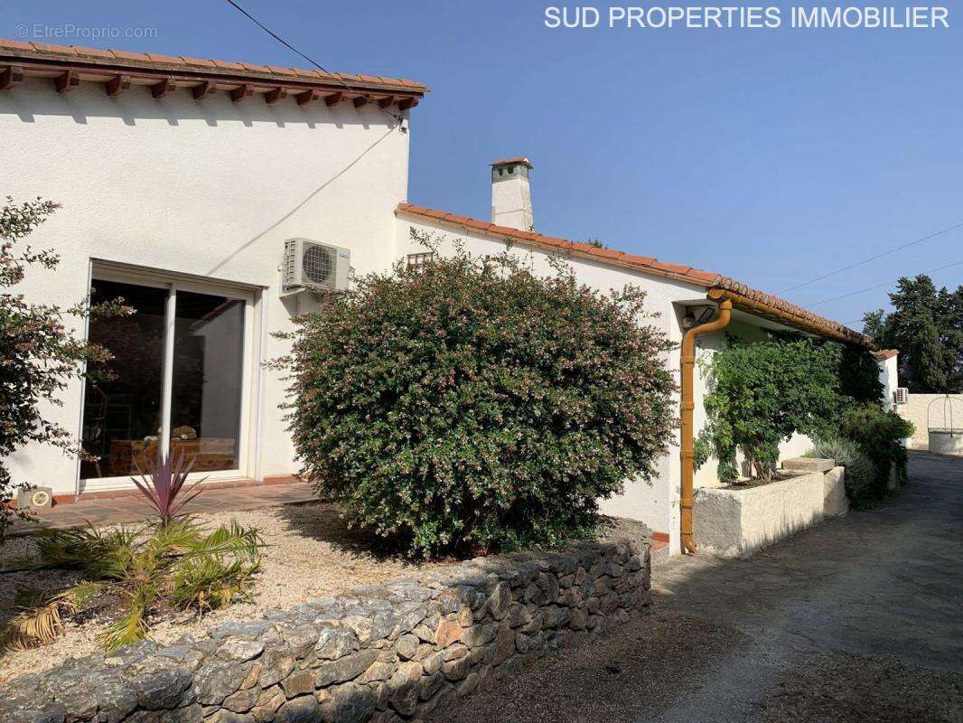 Maison à SAINT-ESTEVE