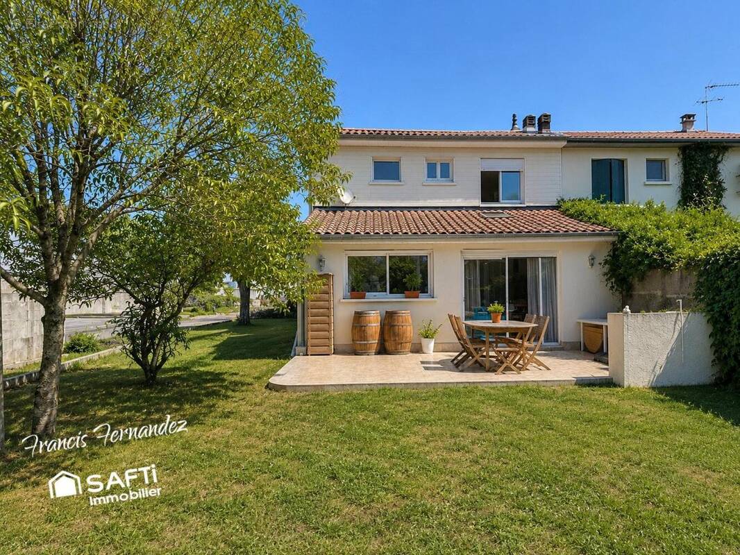 Photo 1 - Maison à BLANQUEFORT