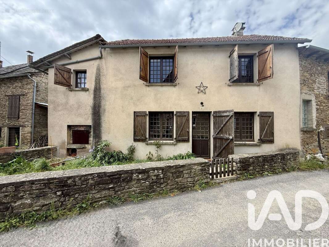 Maison 97 m² à Meljac  - photo 9