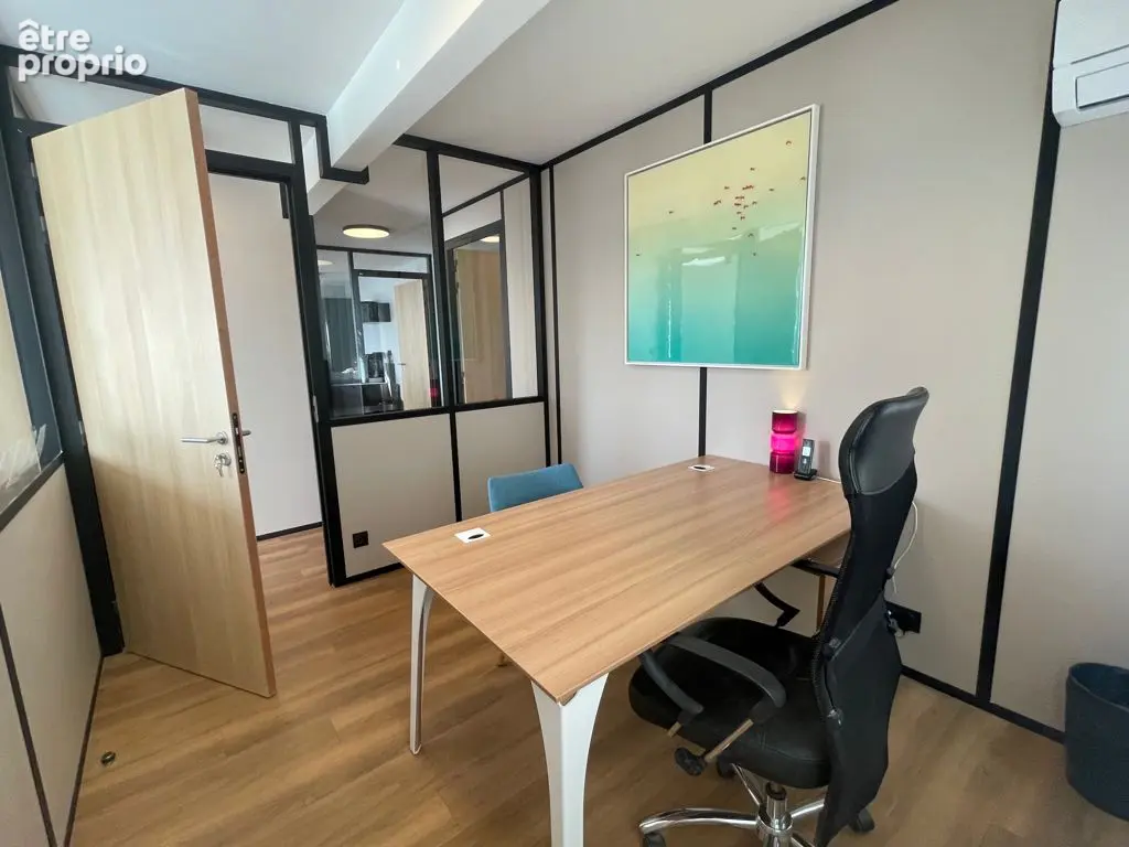 Bureaux rénovés Pompignane Castelnau-le-Lez 106 m2 - photo 3