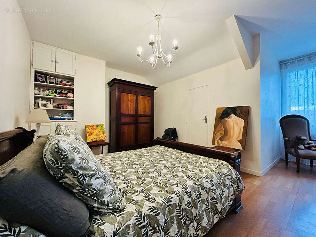 Maison à SARGE-LES-LE-MANS