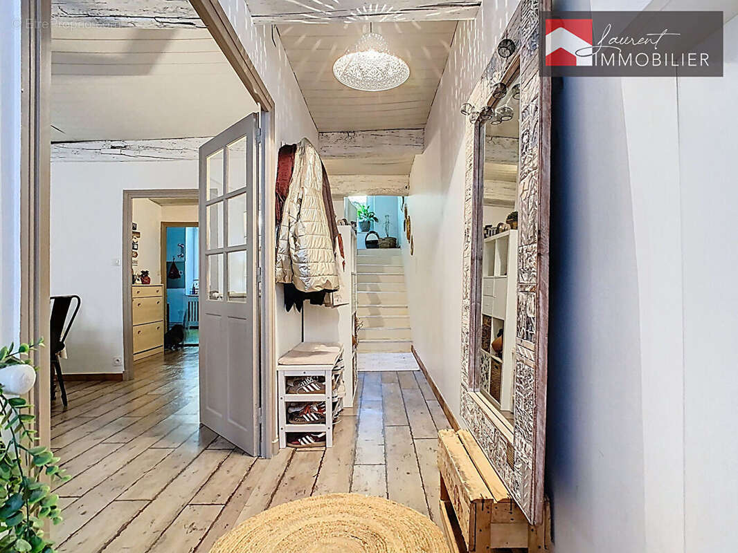Maison à CUISERY