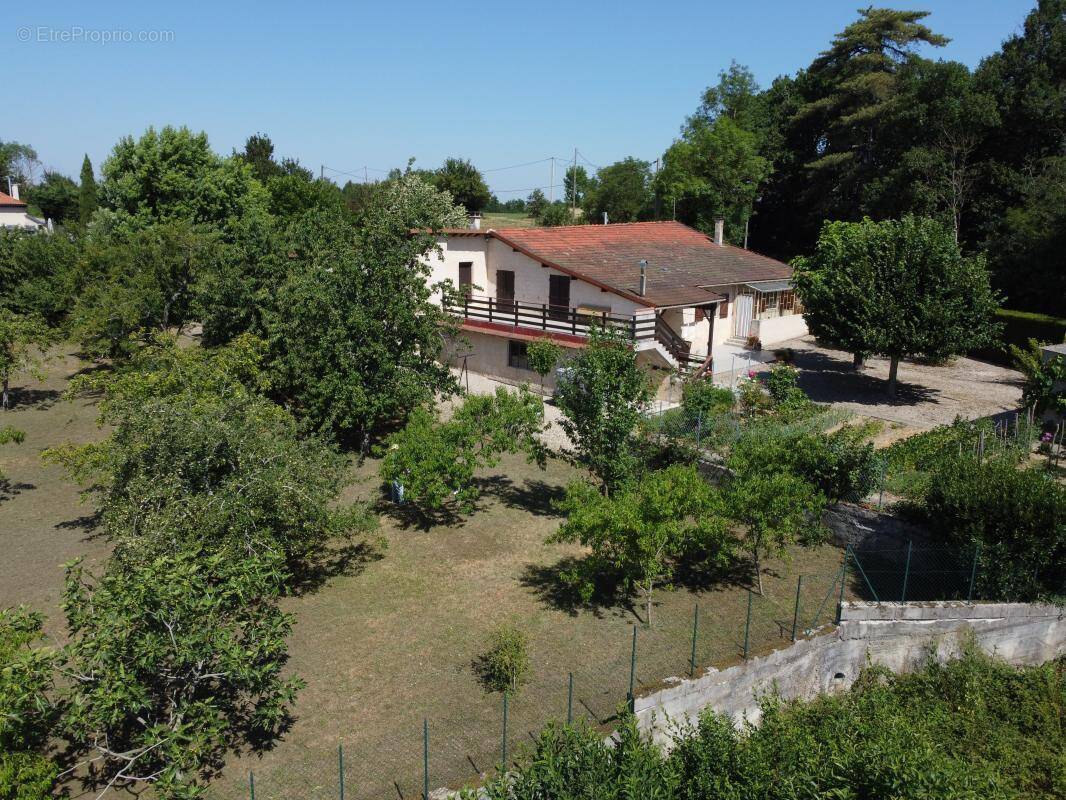 Maison à COUR-ET-BUIS