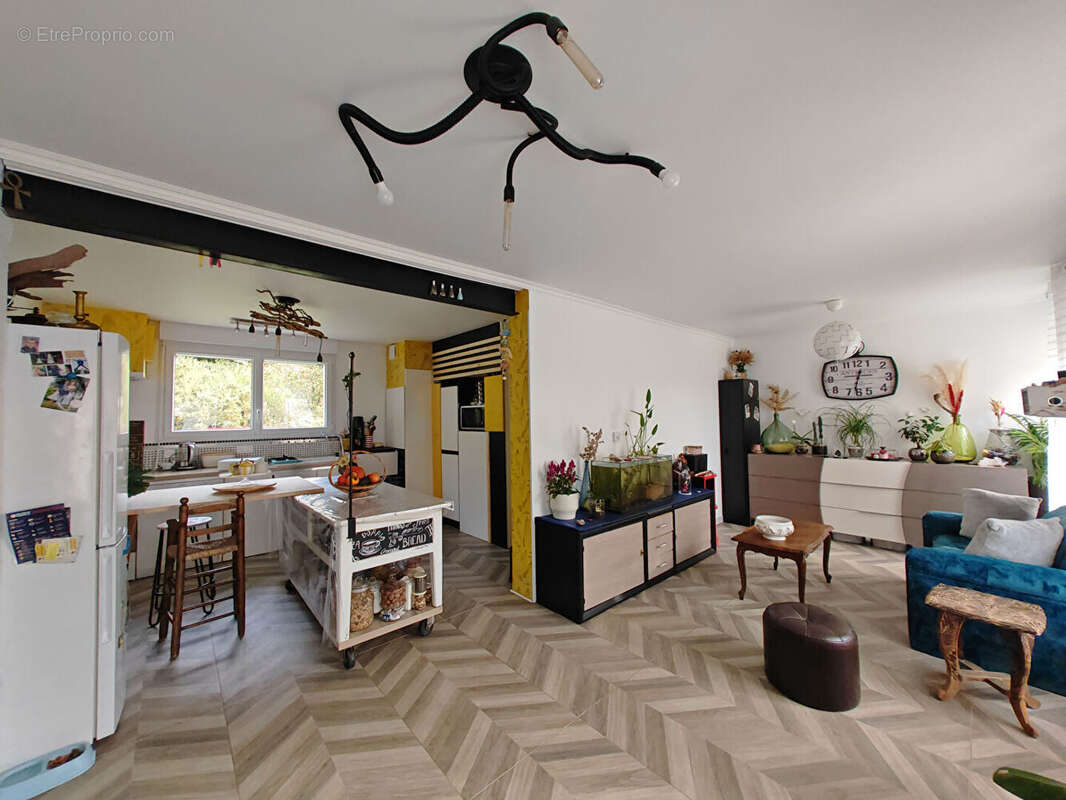 Appartement à SAINT-AVE