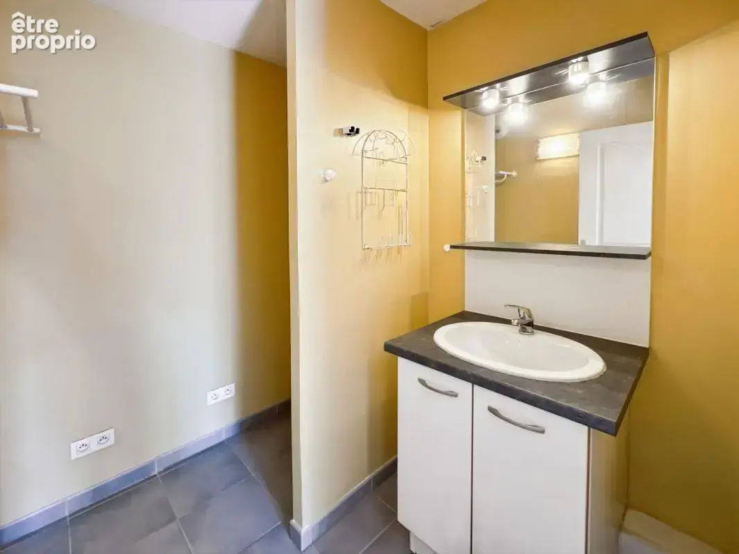 Appartement 3 chambres Résidence récente, sécurisée et au calme absolu, climatisation, parking sous-terrain - photo 8