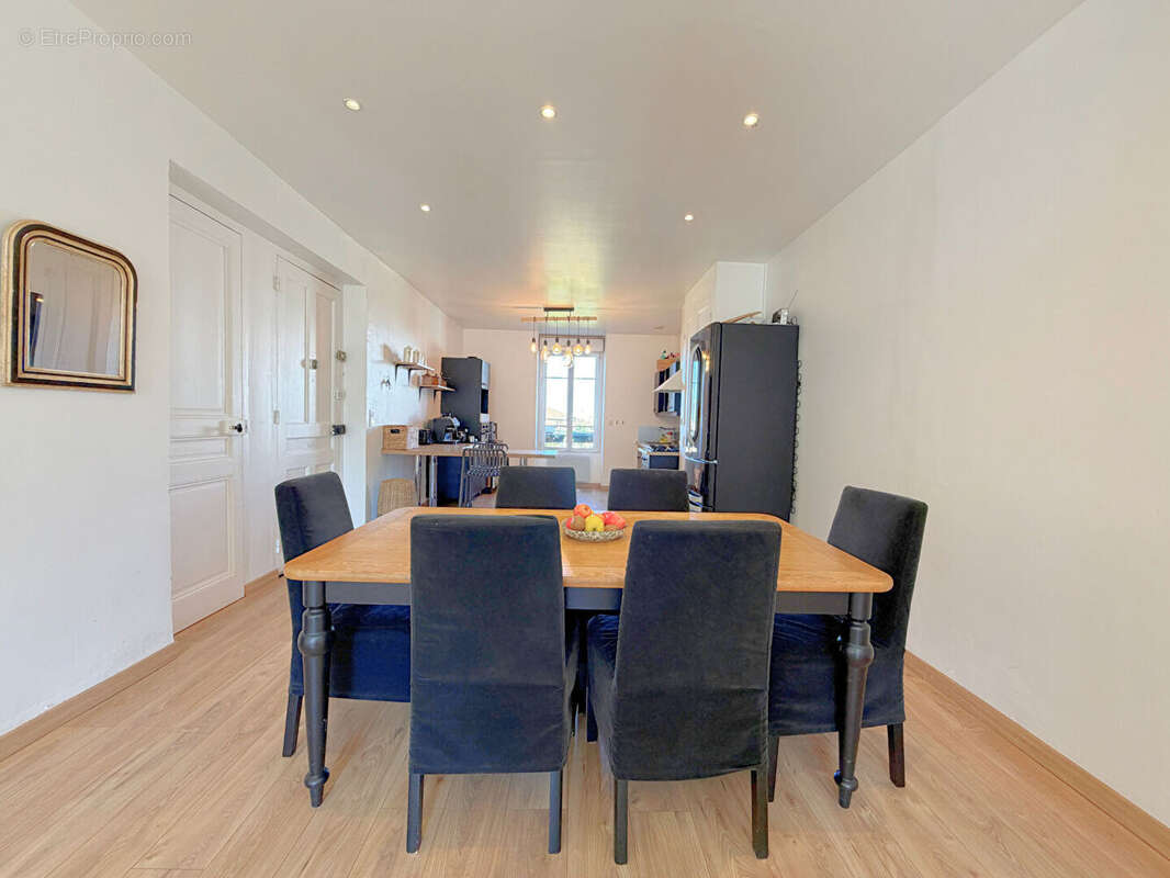 Appartement Oullins Pierre Benite 4 pièce(s) 103.43 m² - photo 4