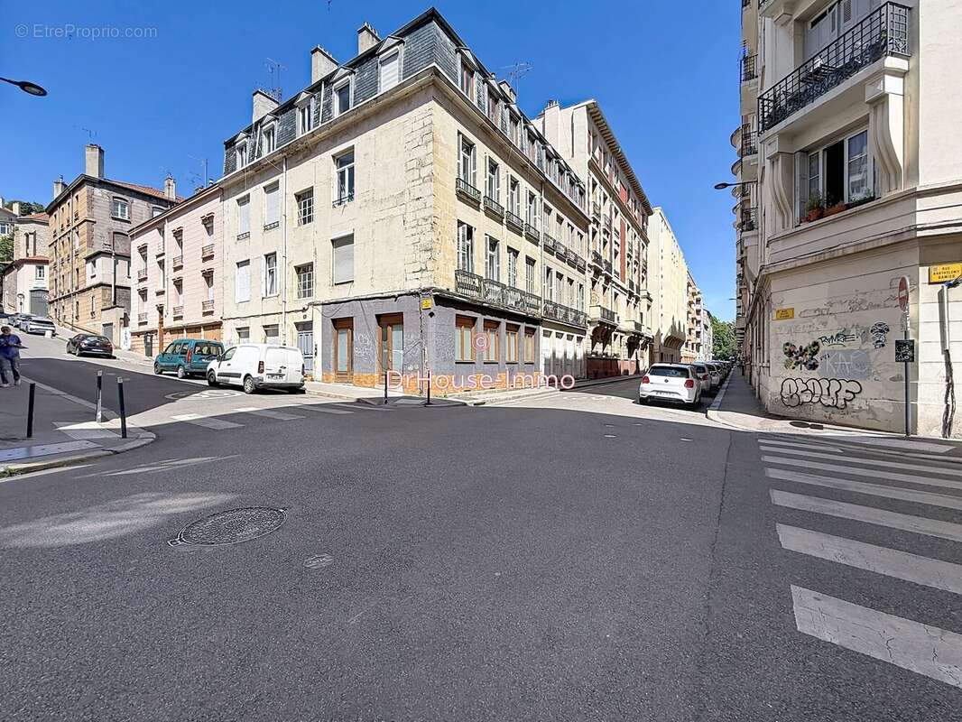 Commerce à SAINT-ETIENNE