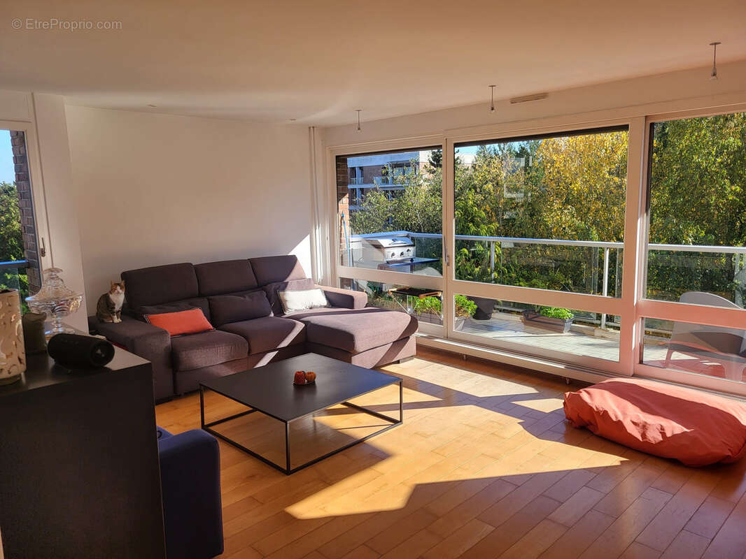 Appartement à JOUY-EN-JOSAS