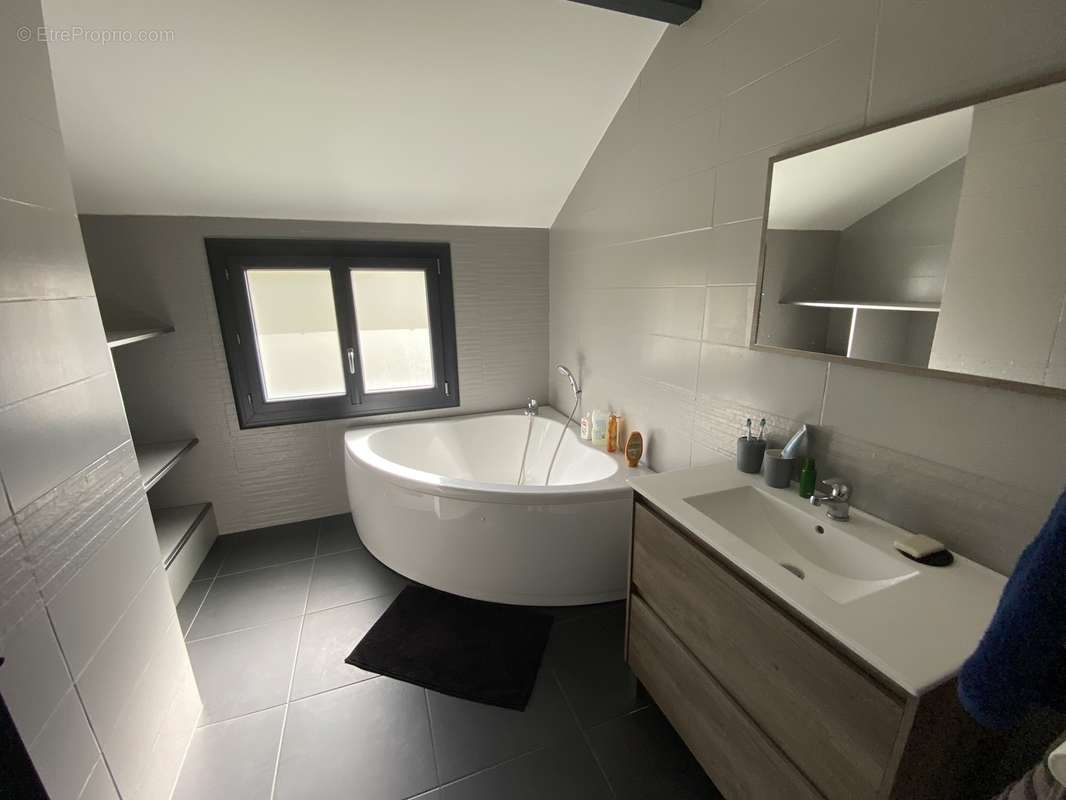 Maison de 160 m² sur un terrain de 1500 m² - photo 7